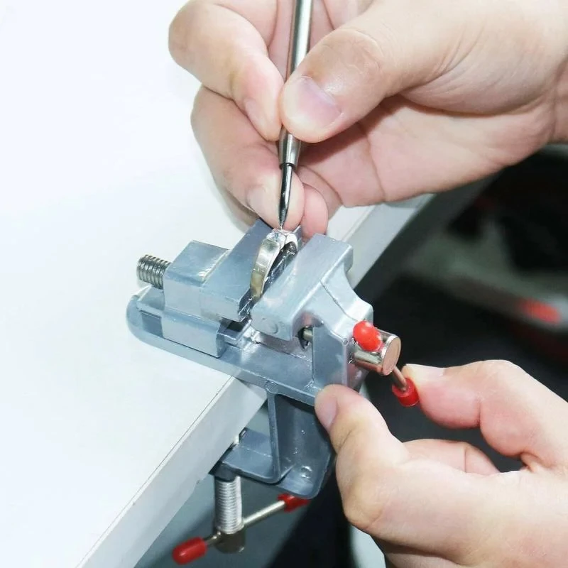 Mini morsa da banco morsetto d - Diy Electronics Workbench recensione e prezzo
